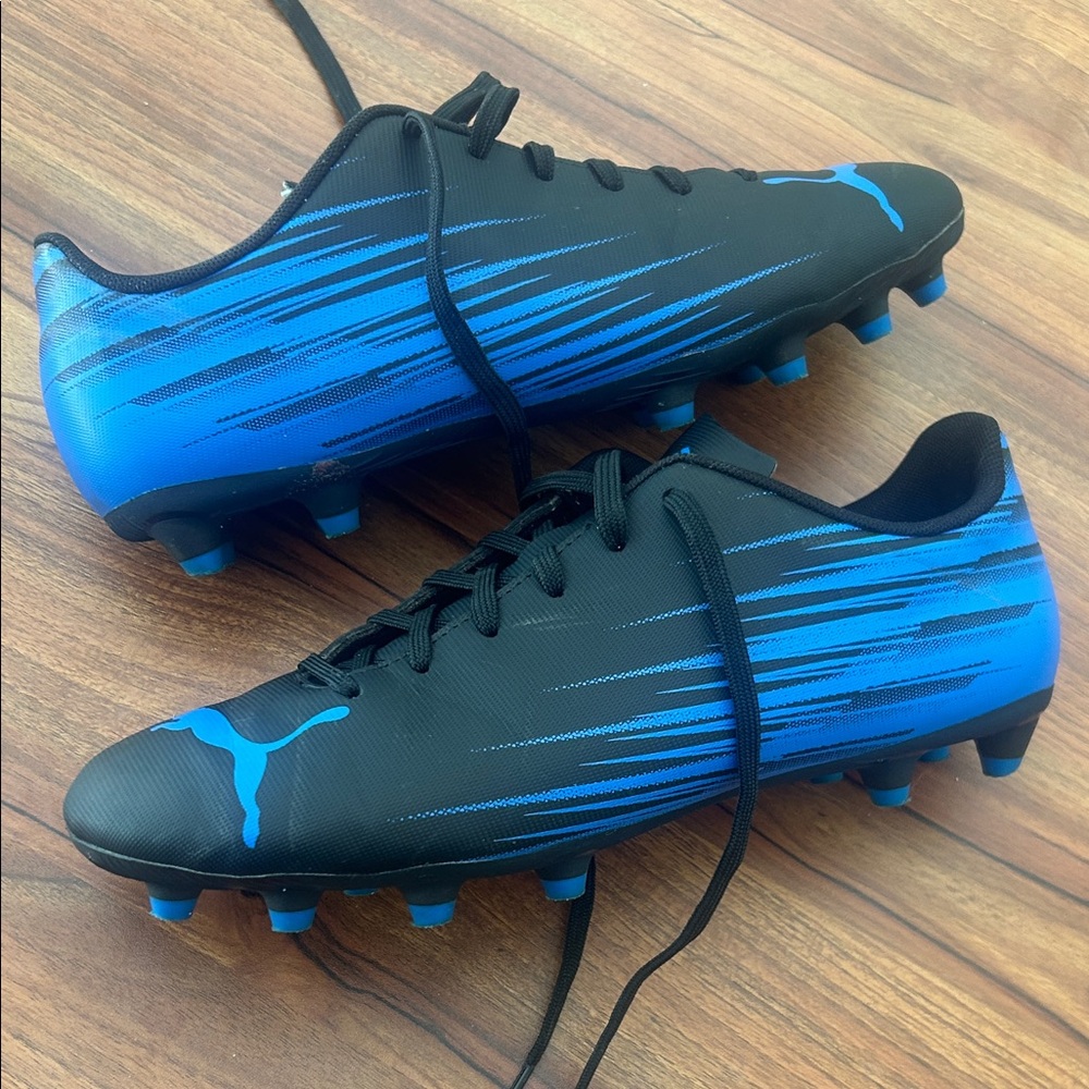 Puma Cleats Men’s Size 8.5 Black Blue Firm Ground Football Shoes - Picture 5 of 6